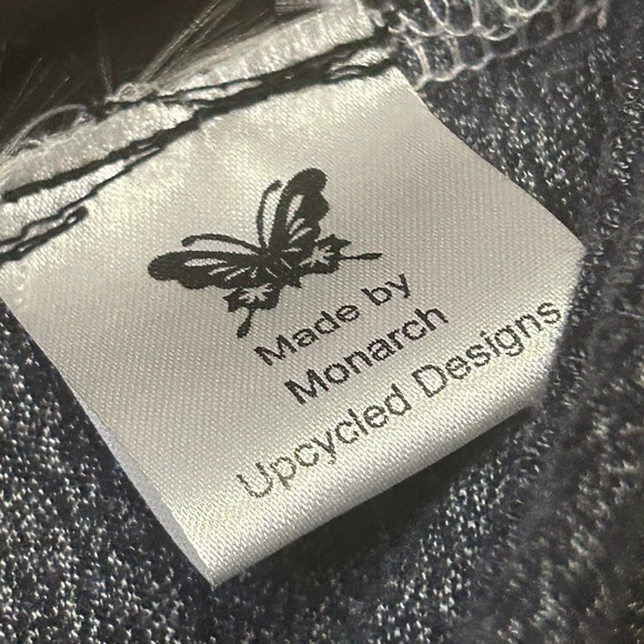 NWT Upcycled Michigan State Flannel Tee size medium to large - Picture 6 of 6